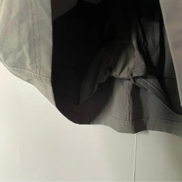 Edie Bauer gray midi Skort women’s size 12 - Picture 6 of 10